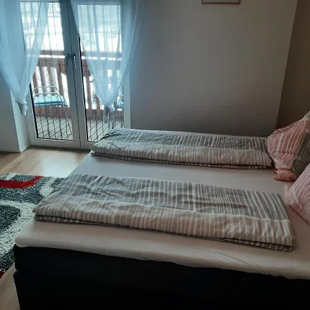 - 2 Am Ossiachersee *