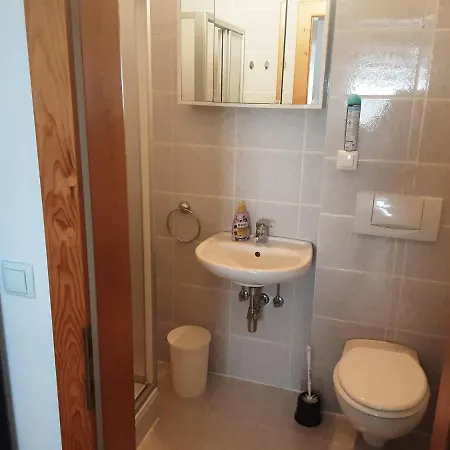 Apartment - Treffen