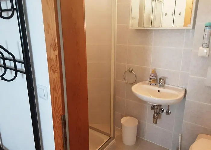 - 2 Am Ossiachersee *